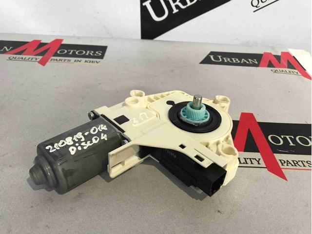 LR016352 LAND ROVER Мотор стеклоподъемника двери задней правой купить в Львов