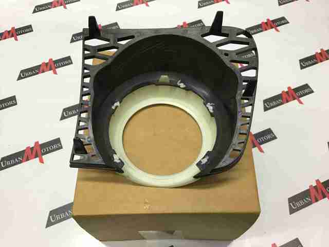 Решетка бампера, левая LR018246 LAND ROVER