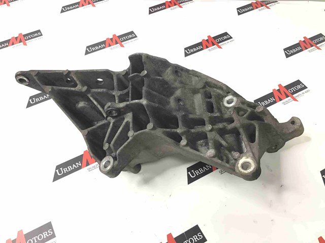 LR018304 Кронштейн генератора купить Ирпень