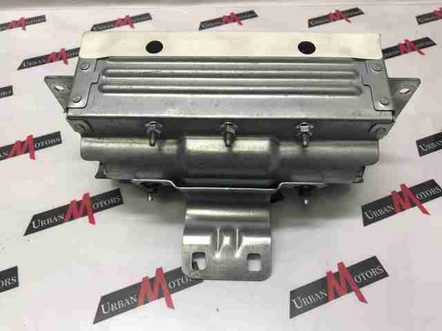 LAND ROVER LR018452 в наличии Черновцы