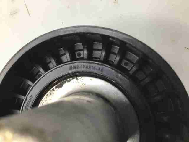 LAND ROVER LR022953 Паразитный ролик в наличии Харьков