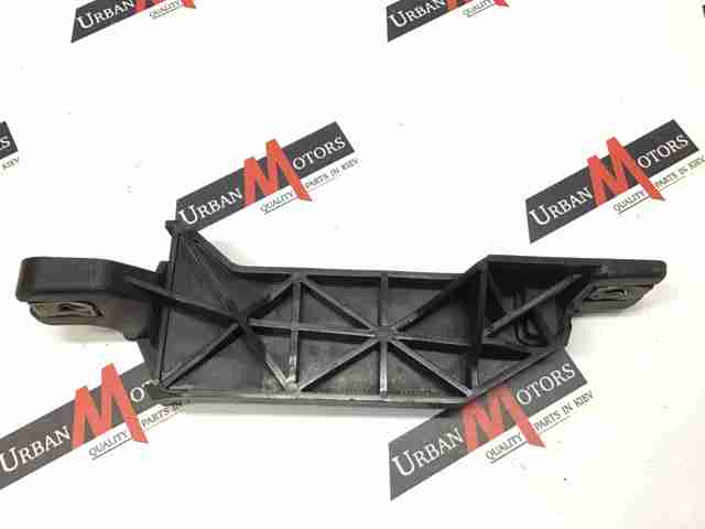 LAND ROVER LR023135 Радиатор охлаждения, АКПП/КПП в наличии Днепр