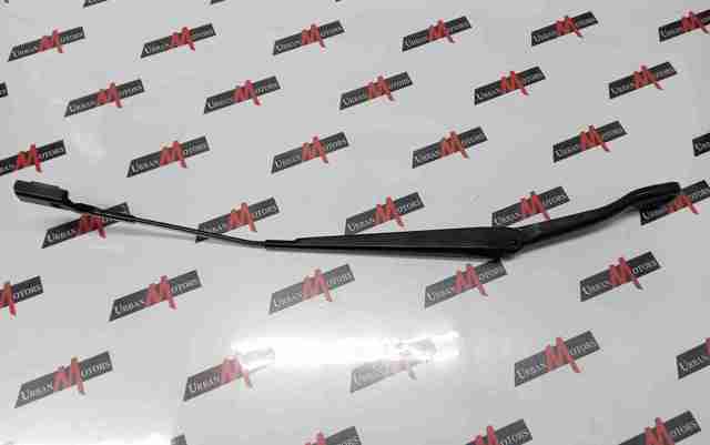 LR025118 LAND ROVER Поводок стеклоочистителя купить в Каменское