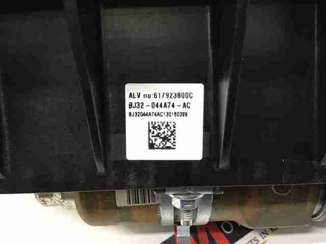 LR026016 LAND ROVER Подушка безопасности (AIRBAG) пассажирская купить в Чернигов