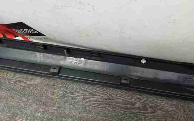 LAND ROVER LR027283 Накладка (молдинг) порога наружная левая в наличии Полтава
