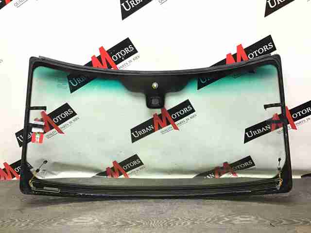 Ветровое стекло LR030216 LAND ROVER