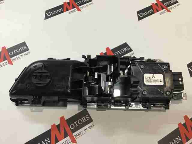 LR031884 LAND ROVER Ручка двери передней внутренняя правая купить в Ровно