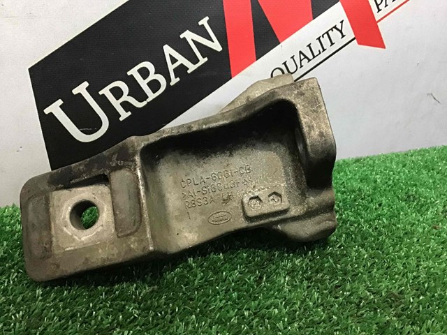 LR033184 LAND ROVER Кронштейн подушки (опоры) двигателя левой купить в Павлоград