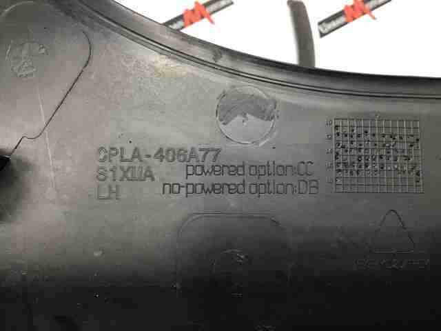 Молдинг крышки багажника LR034421 LAND ROVER
