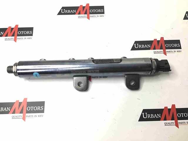 LR035126 Распределитель топлива (рампа) правый купить Харьков