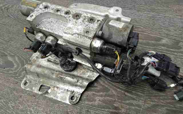 LAND ROVER LR035463 Блок клапанов регулируемой подвески в наличии Николаев