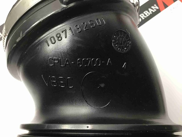 LR036433 LAND ROVER Выпускной патрубок воздушного фильтра купить в Винница