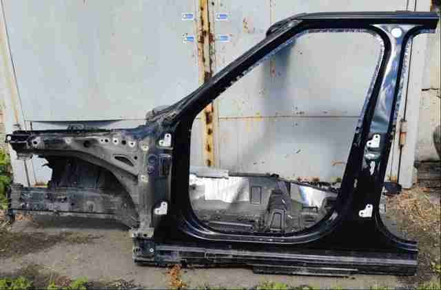 LR036510 LAND ROVER Лонжерон рамы передний левый купить в Ужгород