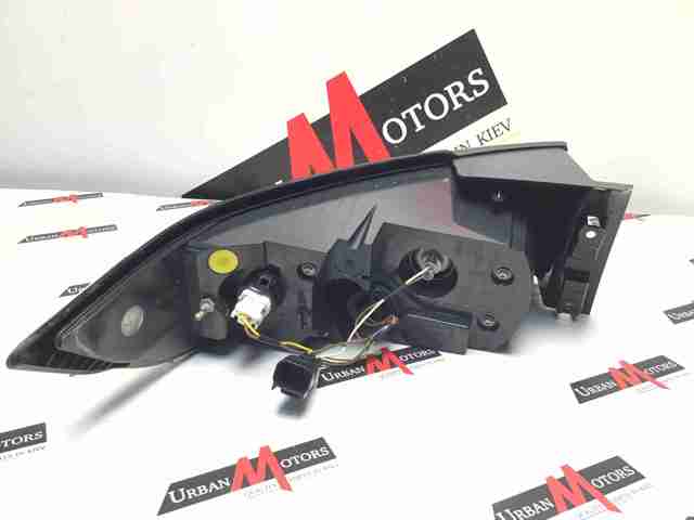 LR037710 LAND ROVER Задний фонарь купить в Житомир