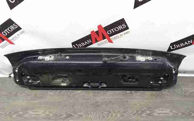 Пятая дверь LR037839 LAND ROVER