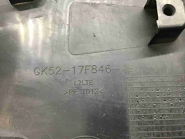 LR037930 LAND ROVER Заглушка бампера буксировочного крюка задняя купить в Павлоград