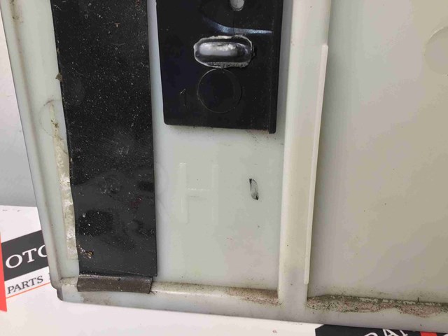 LR038866 LAND ROVER Молдинг двери передней правой купить в Харьков