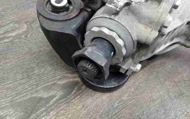 LR039594 LAND ROVER Передний мост купить в Запорожье