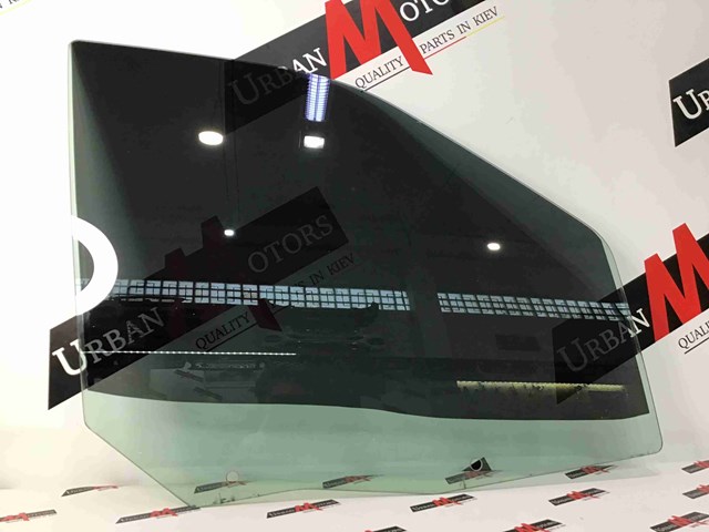 LR044019 Стекло двери передней правой купить Черновцы