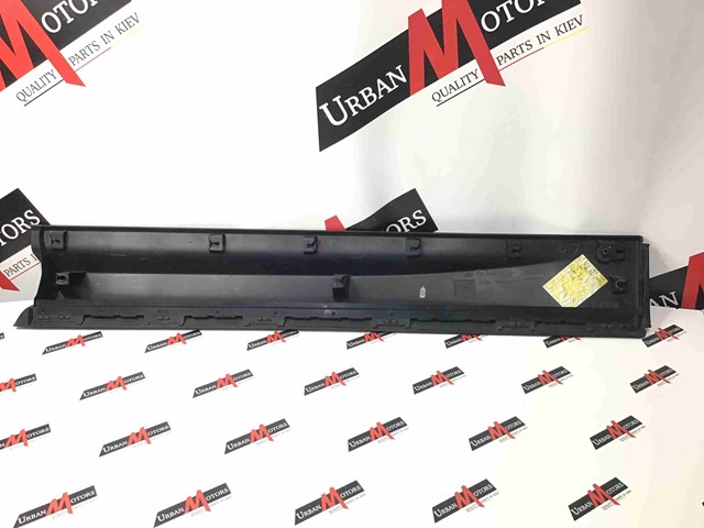 LR044139 LAND ROVER Молдинг двери передней левой нижний купить в Николаев