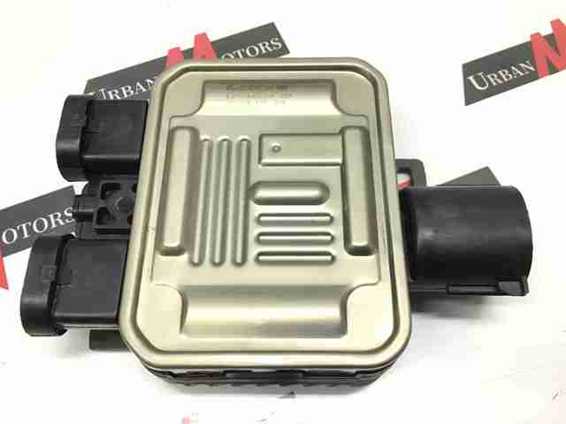 LAND ROVER LR044833 Диффузор радиатора охлаждения, в сборе с мотором и крыльчаткой в наличии Павлоград