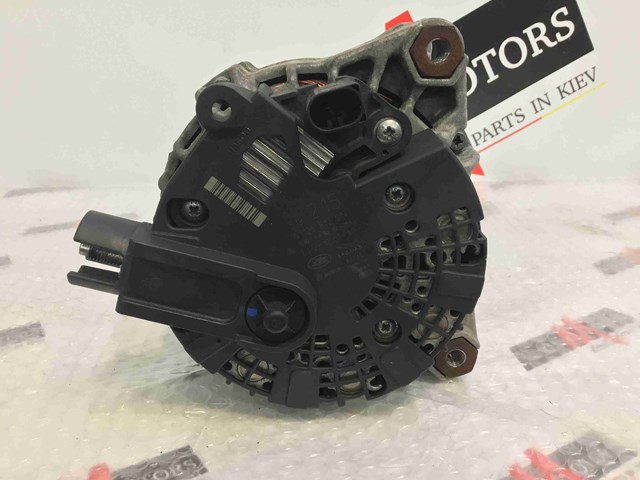 LR047579 LAND ROVER Генератор купить в Ужгород