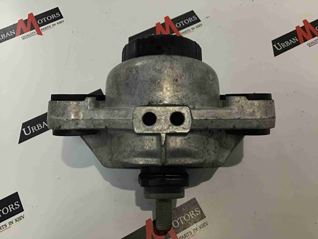 LR048781 LAND ROVER Подушка (опора) двигателя левая/правая купить в Кривой Рог