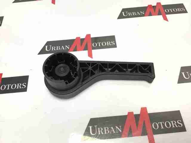 Рычаг открывания капота LR050803 LAND ROVER