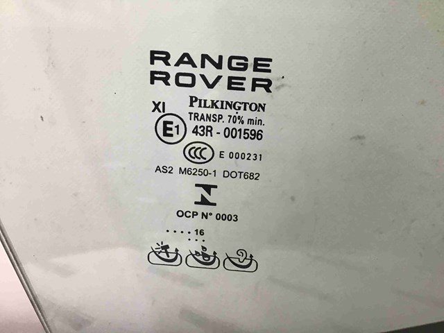 Стекло передней правой двери LR053167 LAND ROVER