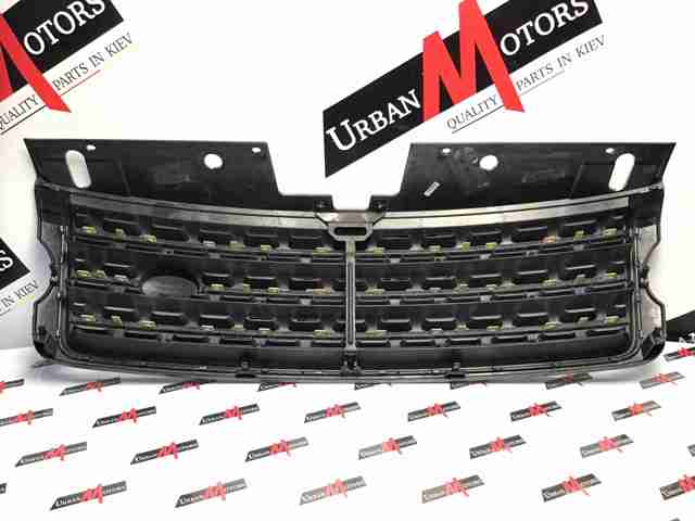 LR055880 LAND ROVER Решетка радиатора купить в Кривой Рог