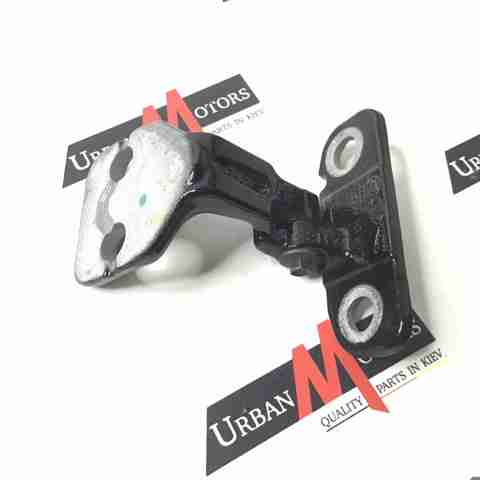 Петля передней двери левая LR056352 LAND ROVER