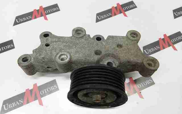 Кронштейн крепления генератора LR056659 LAND ROVER
