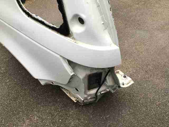 LR060976 LAND ROVER Крыло заднее левое купить в Каменское