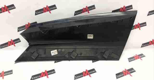 LAND ROVER LR061128 Накладка стойки кузова внешняя задняя правая в наличии Запорожье