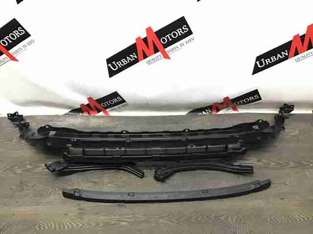 LAND ROVER LR061238 Кронштейн бампера переднего центральный в наличии Чернигов