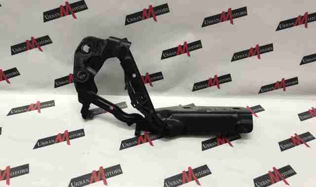 LR061280 LAND ROVER Петля капота правая купить в Киев