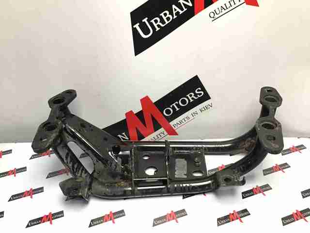 LR062114 LAND ROVER Балка крепления коробки передач купить в Киев