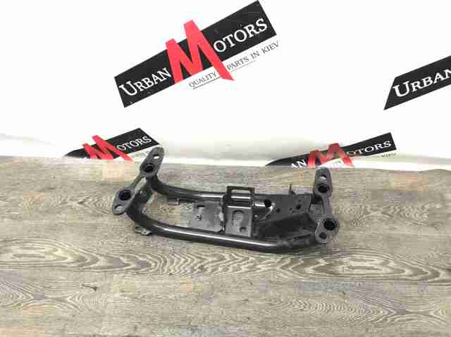 LR062114 LAND ROVER Балка крепления коробки передач купить в Ужгород