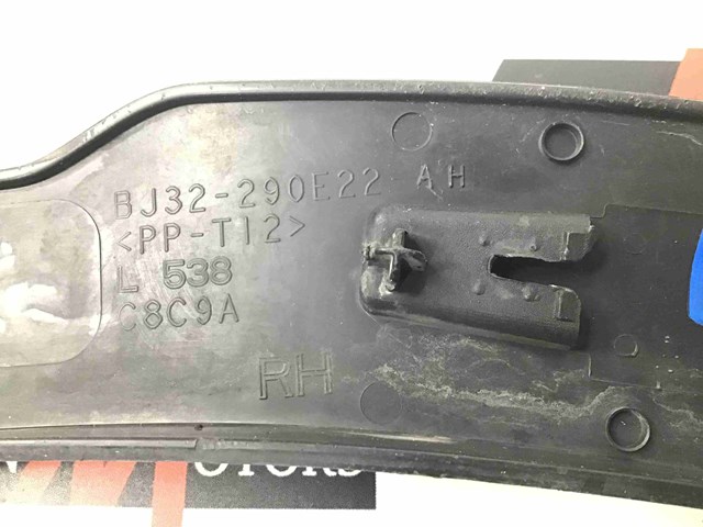 LR066506 LAND ROVER Расширитель (накладка) арки заднего крыла правый купить в Хмельницкий