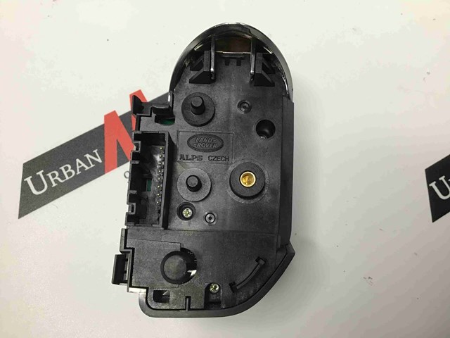 Блок кнопочных переключателей рулевого колеса LR067006 LAND ROVER