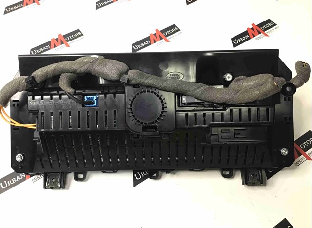 LAND ROVER LR069051 Приборная доска (щиток приборов) в наличии Чернигов
