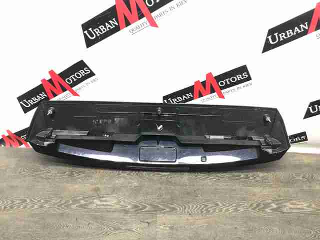 Спойлер задней двери LR070973 LAND ROVER