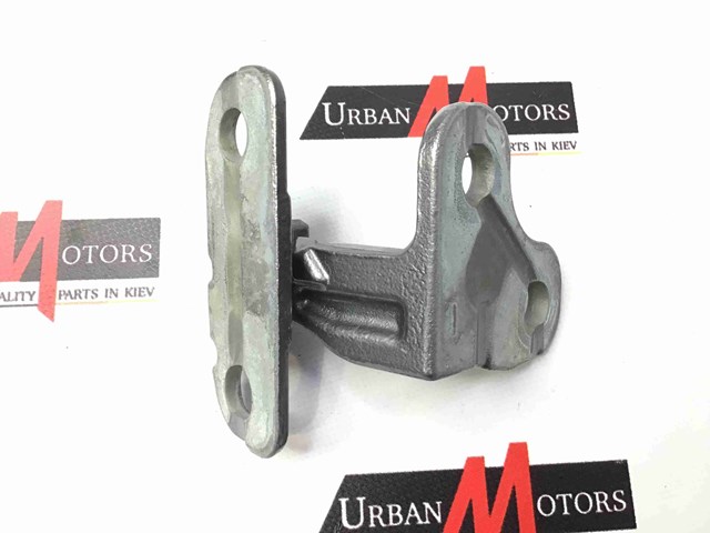 LR073596 Петля двери передней левой купить Чернигов