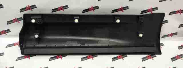 LR077405 LAND ROVER Молдинг двери задней правой нижний купить в Тернополь