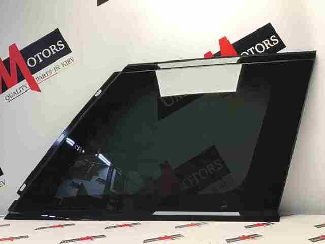 Стекло кузова/багажного отсека, правое LR077626 LAND ROVER