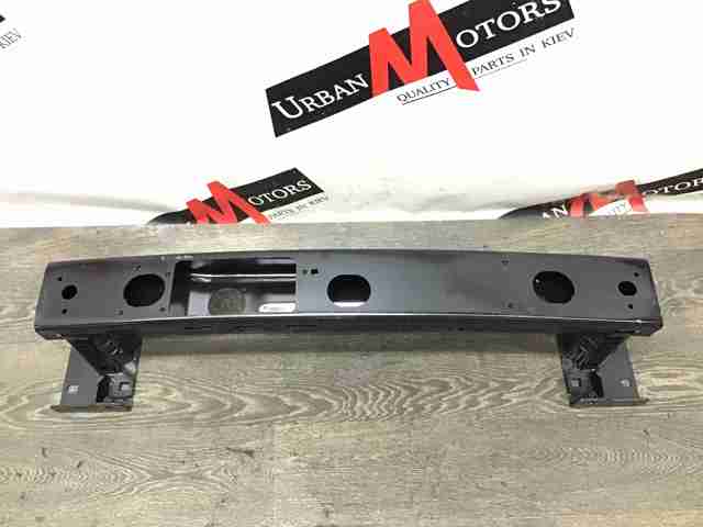 Буфер бампера переднего LR080004 LAND ROVER
