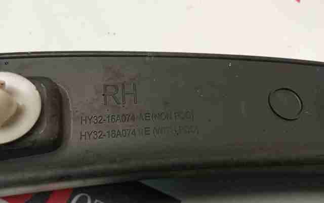 LR082935 LAND ROVER Расширитель (накладка) арки переднего крыла правый купить в Полтава