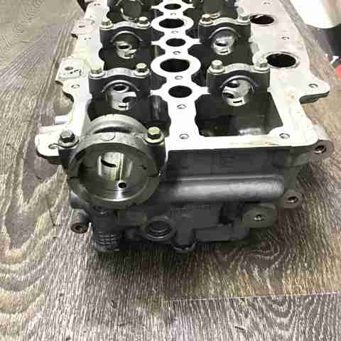 LAND ROVER LR083672 Головка блока цилиндров (ГБЦ) левая в наличии Черкассы