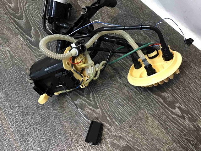 LR090629 LAND ROVER Бензонасос купить в Черновцы