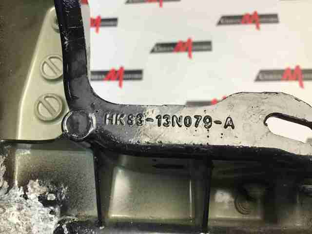 Рамка радиатора левая LR091688 LAND ROVER